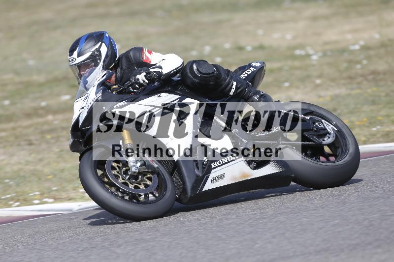 /37 09.08.2026  Pluess Motosport ADR/Freies Fahren/92